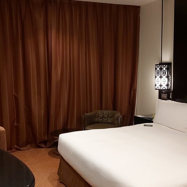 รูปภาพถ่ายที่ Holiday Inn Dubai - Al Barsha โดย ✈💙☁️💫Silent S. เมื่อ 11/1/2019