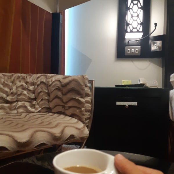 รูปภาพถ่ายที่ Holiday Inn Dubai - Al Barsha โดย ✈💙☁️💫Silent S. เมื่อ 6/29/2019