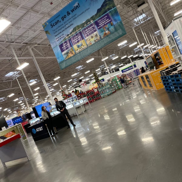 Sam's Club Warehouse or Wholesale Store