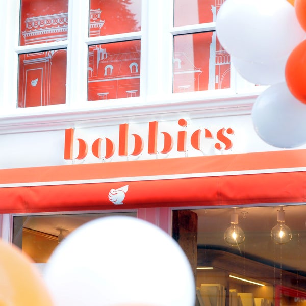 Foto tirada no(a) Bobbies por Bobbies em 8/21/2013