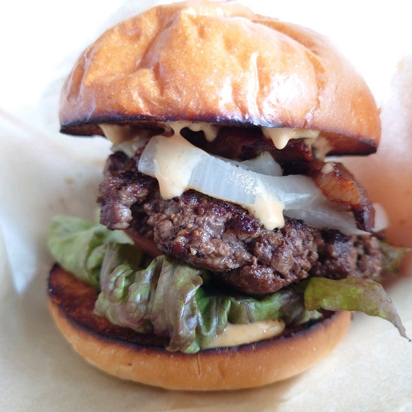 COW BURGERS - Burger Joint
