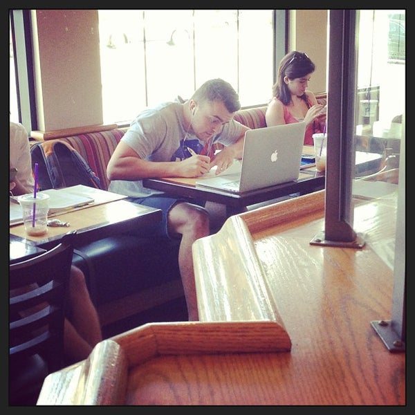 Photo taken at The Coffee Bean &amp; Tea Leaf by Christian F. on 5/21/2013
