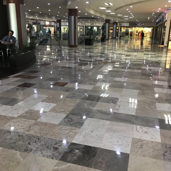 Pabellón Las Torres Centro comercial