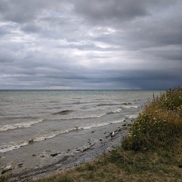 Ajax Waterfront 5 tips from 166 visitors