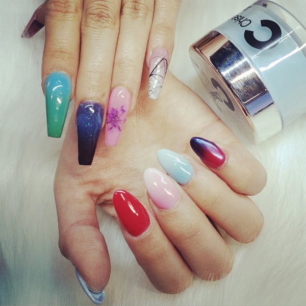 ManicureMonday: A FREE Manicure for you from Chicagoings and PrettyQuick! -  Chicagoings