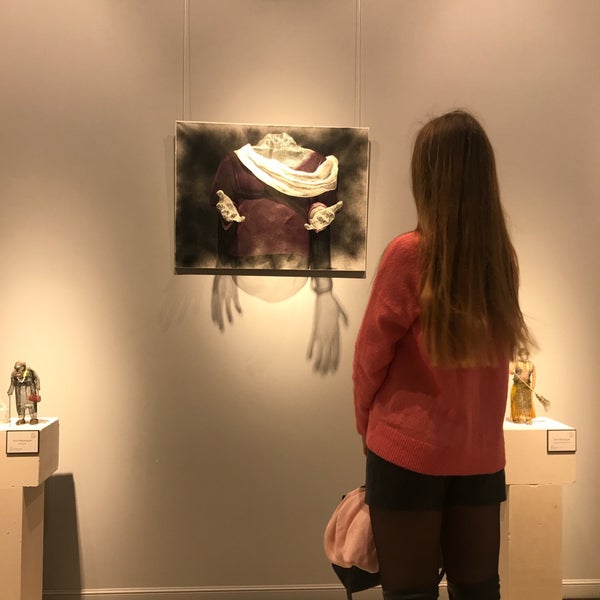 Photo taken at ARTSTORY by Alisa C. on 12/16/2018