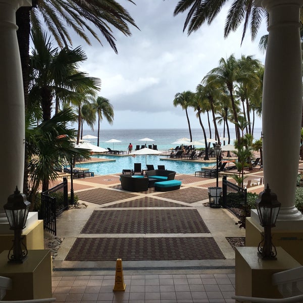 Foto diambil di Curaçao Marriott Beach Resort &amp; Emerald Casino oleh Jordan S. pada 7/12/2016