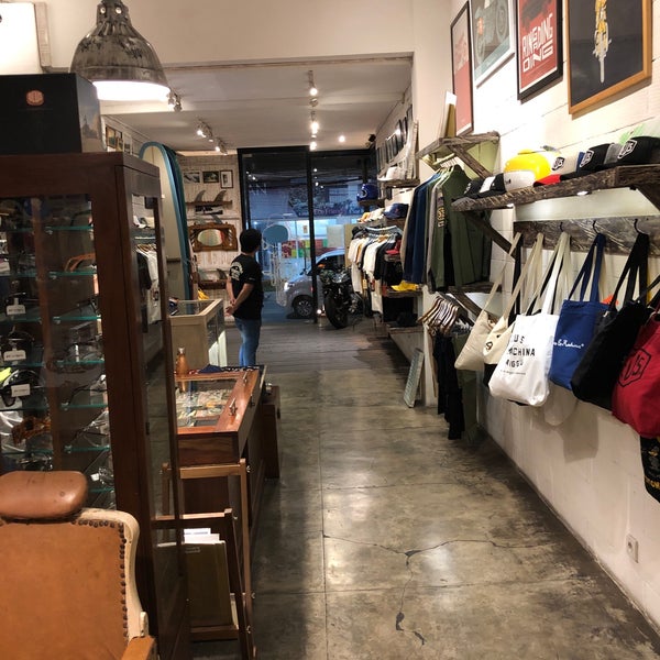 Machina motorcycle shop - Clothing Store