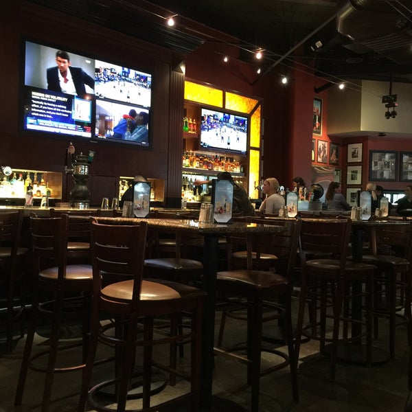 Photo taken at BJ&#39;s Restaurant &amp; Brewhouse by Diane C. on 5/11/2017