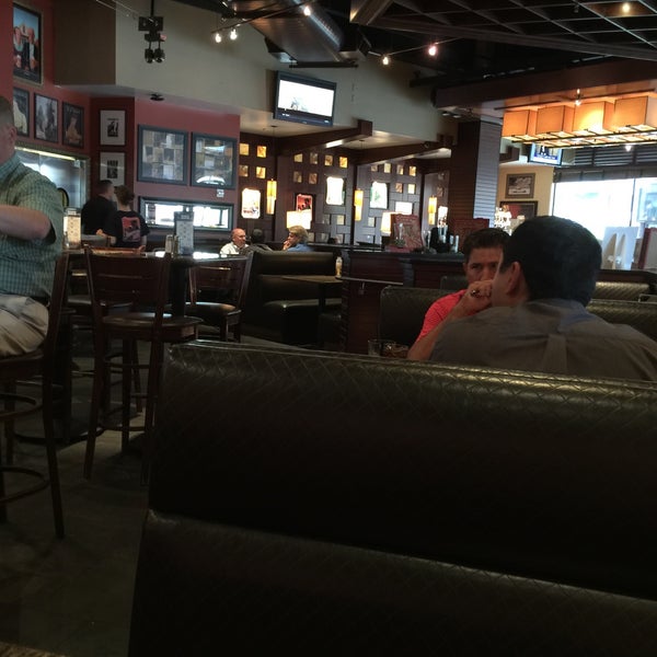 Photo taken at BJ&#39;s Restaurant &amp; Brewhouse by Diane C. on 8/17/2017