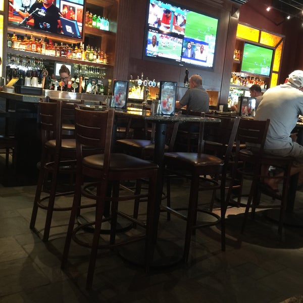 Photo taken at BJ&#39;s Restaurant &amp; Brewhouse by Diane C. on 9/14/2017