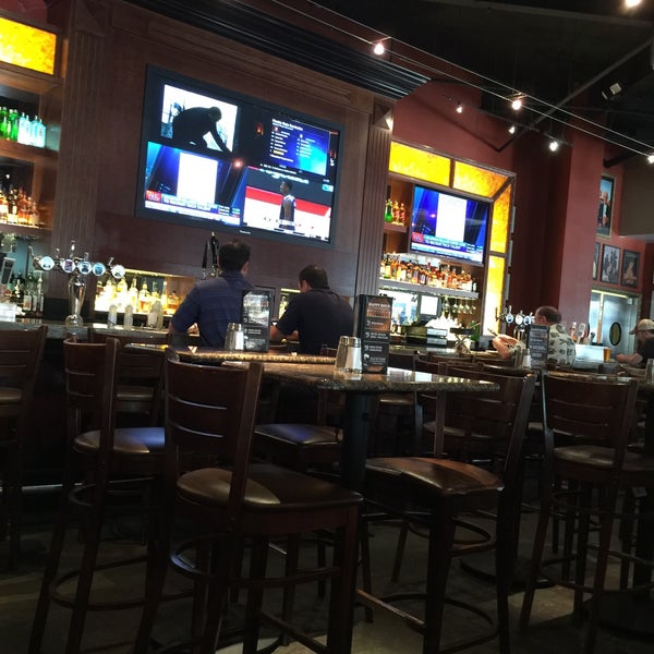 Photo taken at BJ&#39;s Restaurant &amp; Brewhouse by Diane C. on 7/13/2017