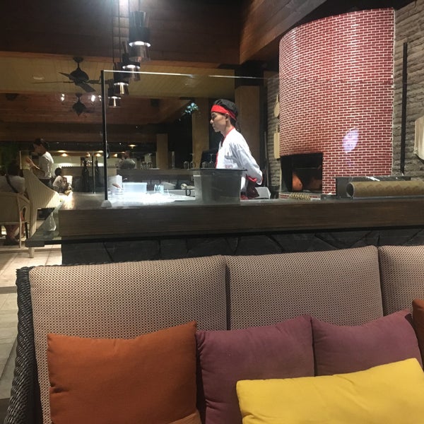 Das Foto wurde bei Prego Italian Restaurant von Флай am 1/23/2018 aufgenommen