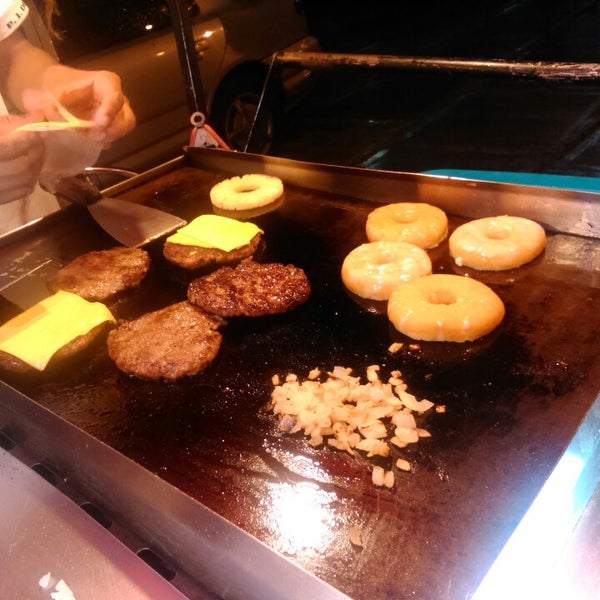 5/1/2014 tarihinde Juan L.ziyaretçi tarafından Huangus Burger'de çekilen fotoğraf