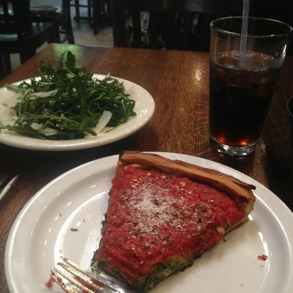 Photo taken at Patxi’s Pizza by Pascal W. on 11/4/2015