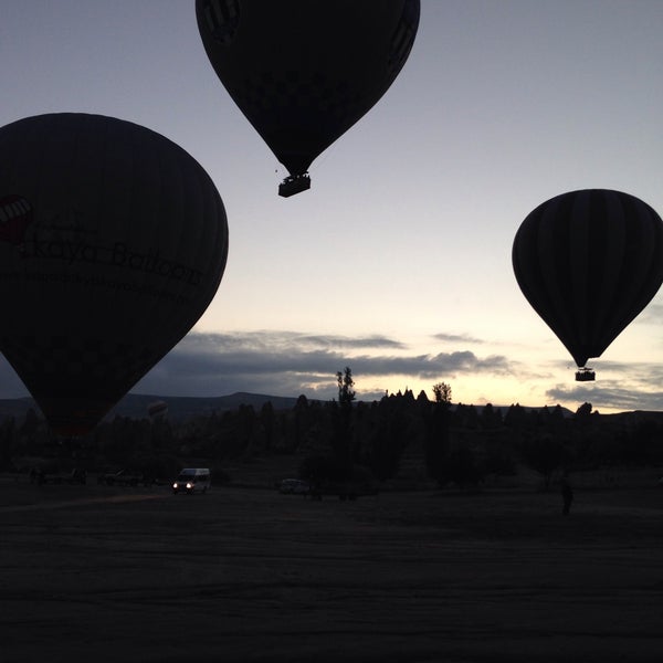 รูปภาพถ่ายที่ Voyager Balloons โดย Taner H. เมื่อ 6/25/2015