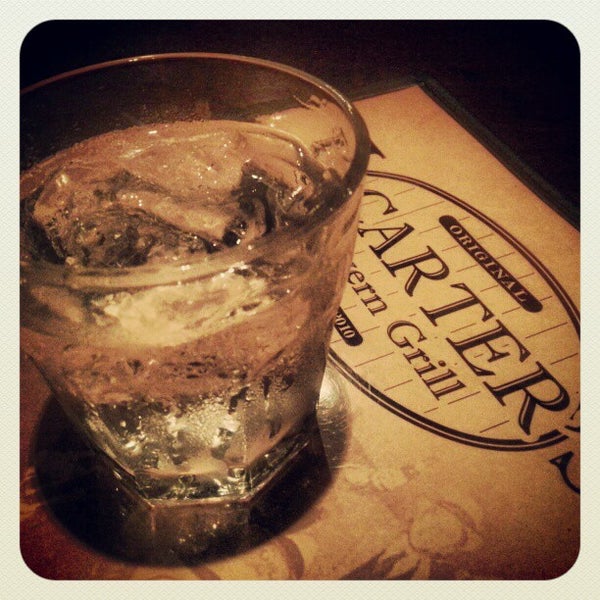 Photo taken at J. Carter&#39;s Tavern Grill by Diana P. on 1/19/2013