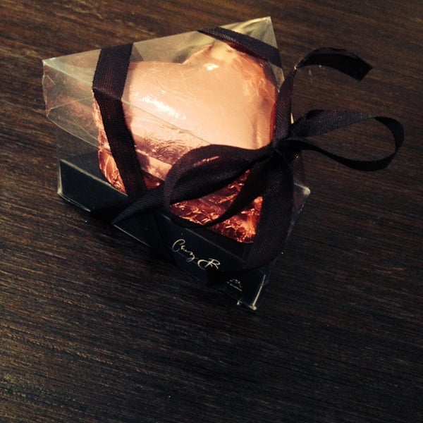รูปภาพถ่ายที่ Chez Bonbon Chocolates Gourmet โดย Isabelle T. เมื่อ 1/18/2014
