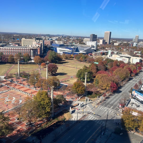 รูปภาพถ่ายที่ SkyView Atlanta โดย David E. เมื่อ 11/19/2021