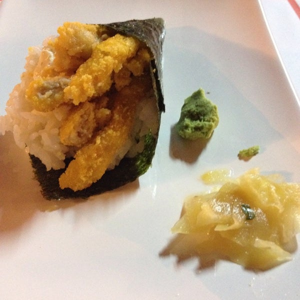 Снимок сделан в Gantan Sushi Lounge пользователем Marlon F. 8/25/2014