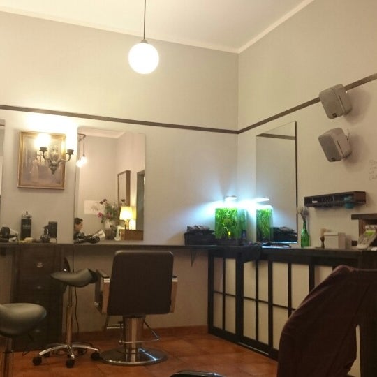 Fotos bei Friseur Haartari - Samariterkiez - Bänschstraße 52