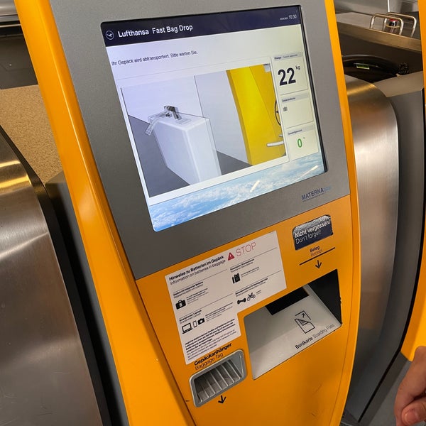 Lufthansa check in. Lufthansa check in