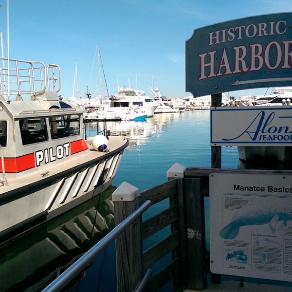 Foto tirada no(a) Historic Seaport por Alexandre M. em 12/12/2014