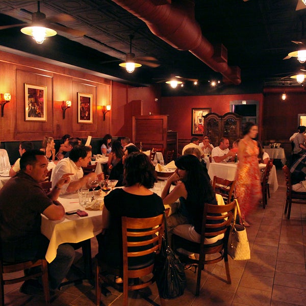 Foto diambil di One Main Restaurant &amp; Bar oleh One Main Restaurant &amp; Bar pada 3/2/2014