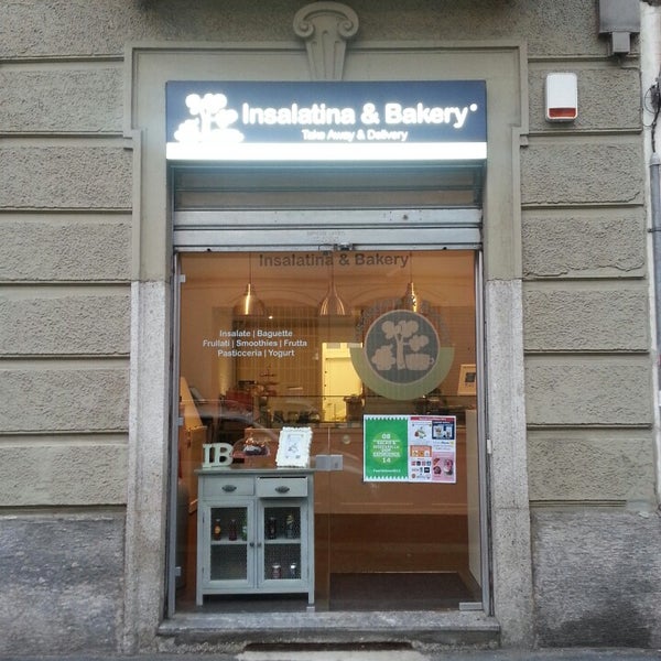 Photo taken at Insalatina &amp; Bakery® by Francesco on 4/9/2013