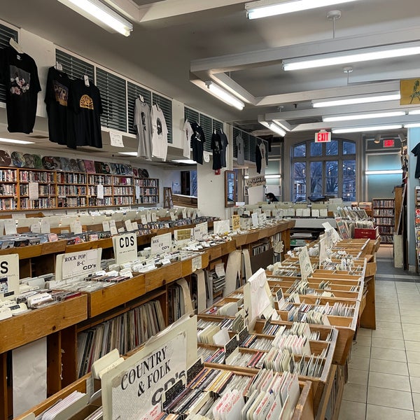 Nuggets Records Record Store in Kenmore