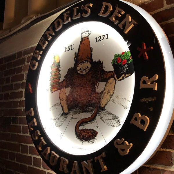 11/5/2019 tarihinde Todd V.ziyaretçi tarafından Grendel&#39;s Den Restaurant &amp; Bar'de çekilen fotoğraf