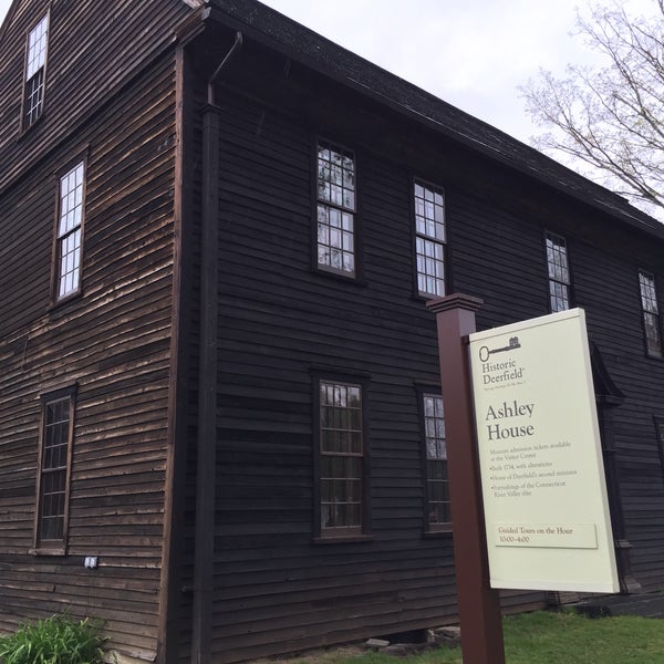 Historic Deerfield Neighborhood in Deerfield