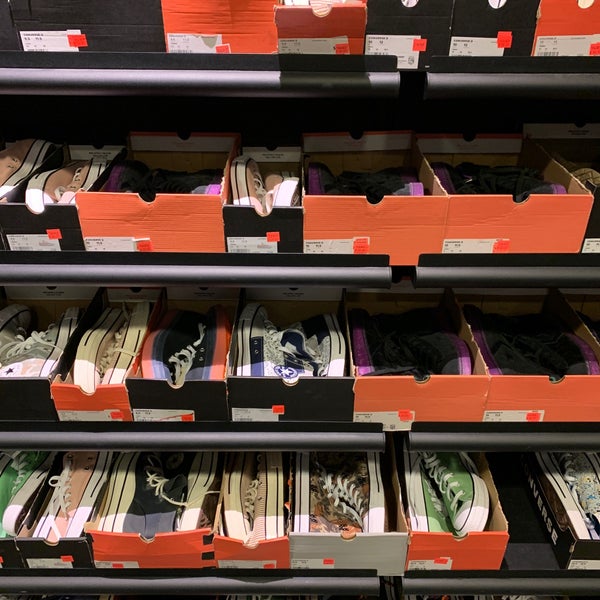 Converse seattle deals premium outlets