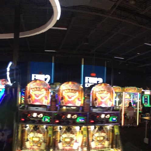 Photo taken at Dave &amp; Buster&#39;s by xina on 12/1/2018