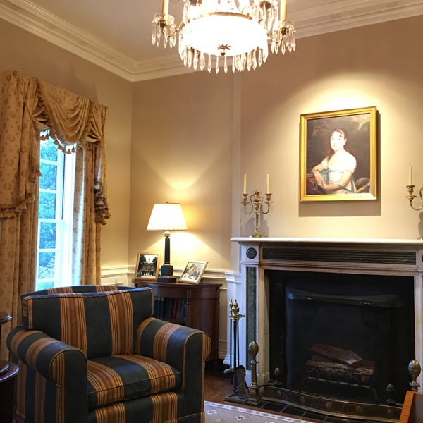 Das Foto wurde bei Williamsburg Inn, an official Colonial Williamsburg Hotel von xina am 10/12/2016 aufgenommen