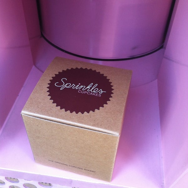 Sprinkles Cupcakes ATM Cupcake Shop in Beverly Hills