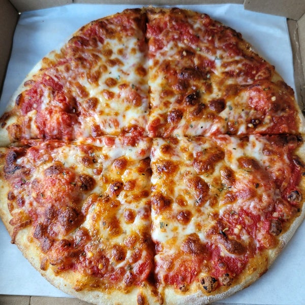 Fox's Pizza Den Pizzeria