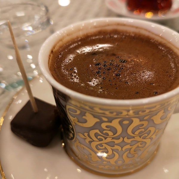 Photo taken at Veis Dondurma &amp; Cafe by Şehnaz D. on 8/16/2020