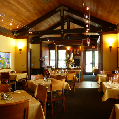 Das Foto wurde bei Applewood Inn, Restaurant and Spa von Applewood Inn, Restaurant and Spa am 11/13/2014 aufgenommen