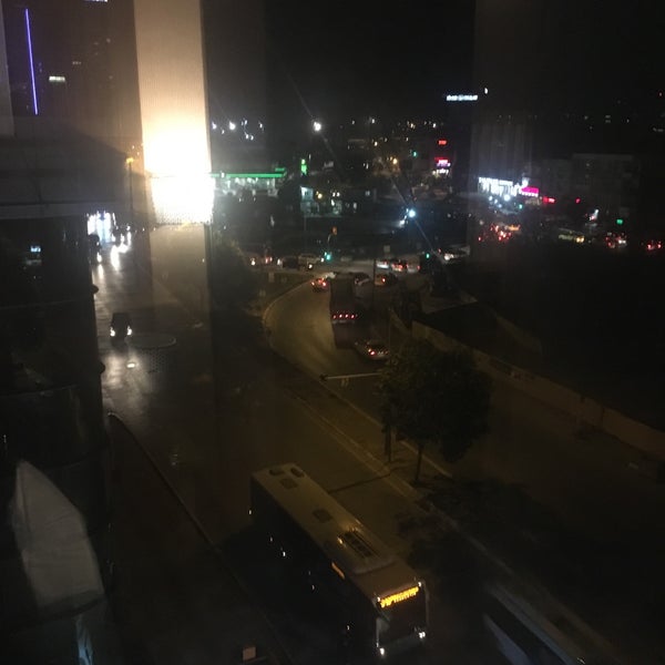 Photo taken at Ataşehir Palace Hotel by Görkem Y. on 7/17/2018