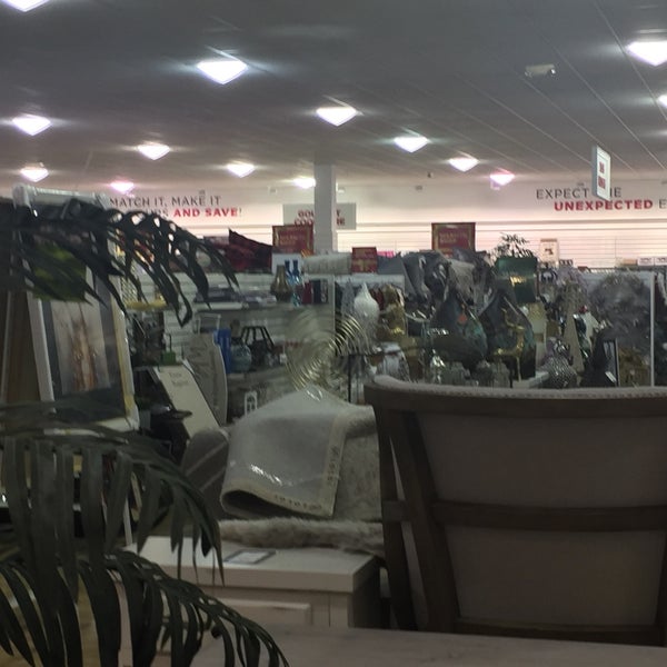 HomeGoods Furniture and Home Store in Richardson