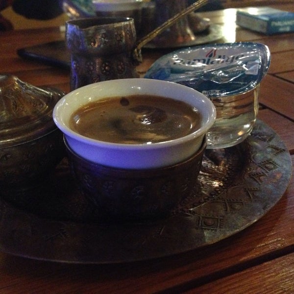 Снимок сделан в Nevizade Cafe &amp; Restaurant пользователем Mehmet Akif 11/28/2014