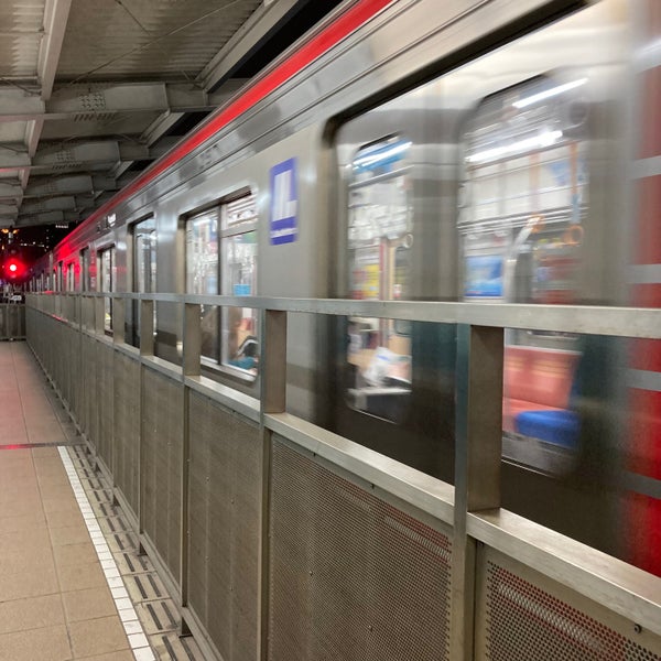 Fotos En 西中島南方駅 1番線ホーム 淀川区 淀川区西中島1 12 10