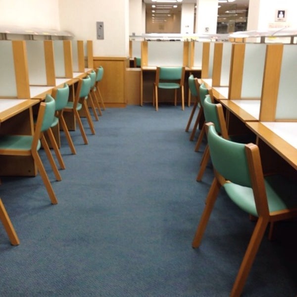 自習席 Library In 大阪市