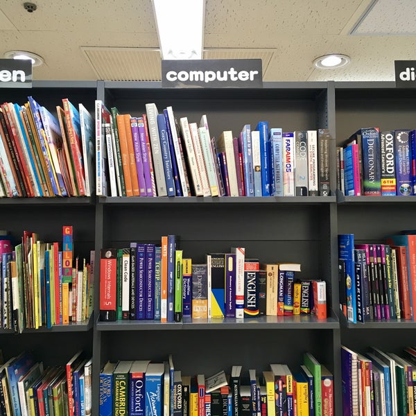 Fotos En ブックオフ 三宮センター街店 中央区 6 Tips