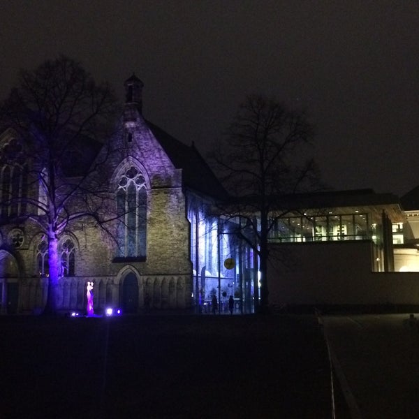 รูปภาพถ่ายที่ Muziekcentrum De Bijloke โดย Reggy เมื่อ 3/18/2016
