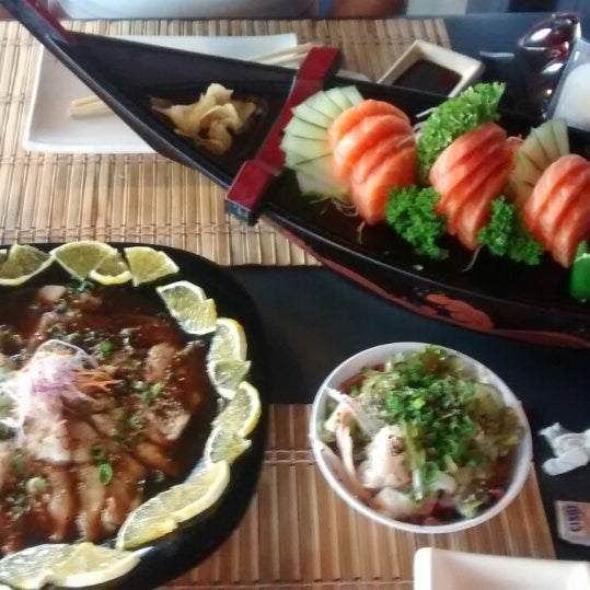 Foto diambil di Taishi | Express &amp; Sushi Lounge oleh Rodrigo M. pada 1/4/2015