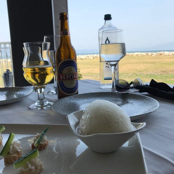 8/5/2021 tarihinde Йордан И.ziyaretçi tarafından Kalamatianos Seafood Restaurant'de çekilen fotoğraf