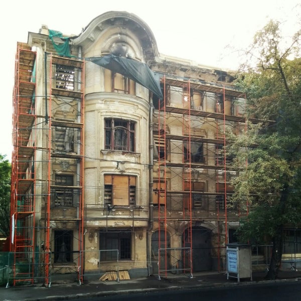 Постройки в стиле модерн (архитектор Лев Кекушев)