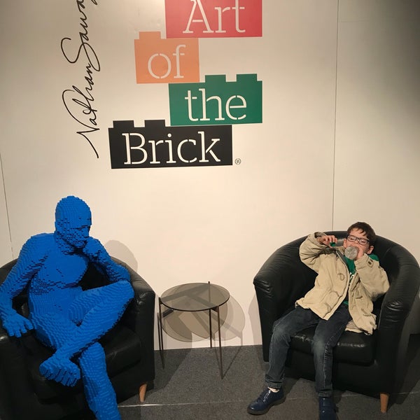 Foto scattata a The Art Of The Brick Exhibition Russia da 👑Sergey A. il 10/15/2017